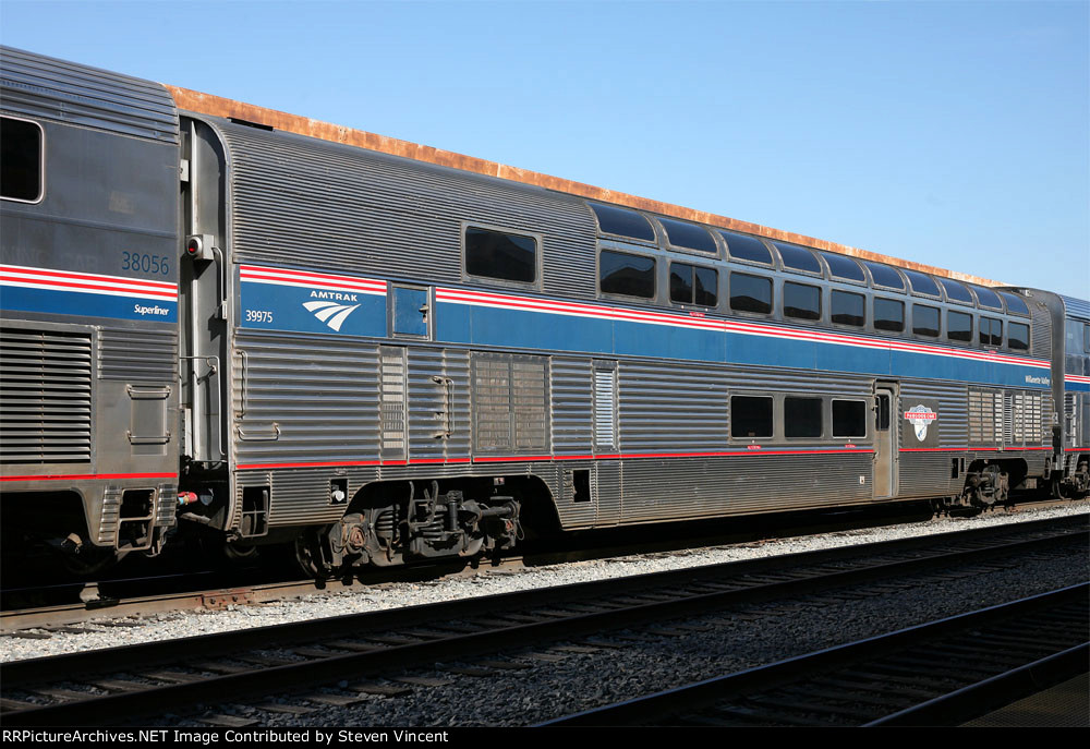 Amtrak ex Santa Fe hi level lounge car AMTK #39975